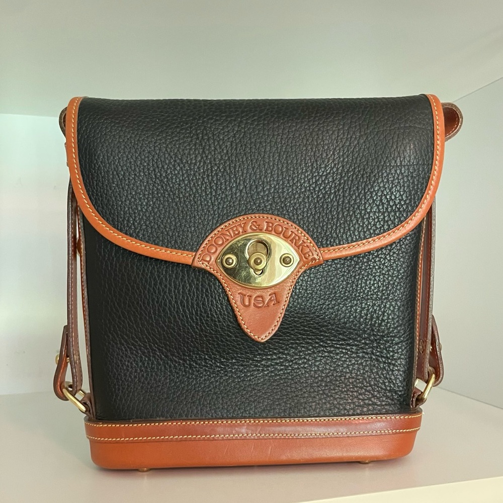 AWL Vintage Dooney & Bourke Calvary Spectator Bag